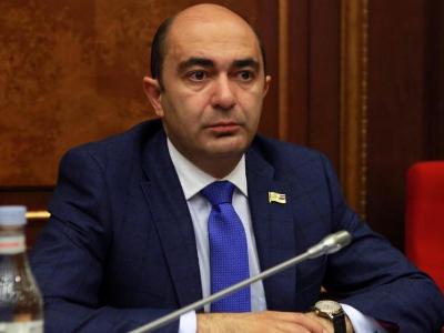 Հավաքների ազատությունը պետք է թույլ տալ՝ սոցիալական հեռավորությունը պահելով եւ դիմակներով. Մարուքյանը՝ Փաշինյանին