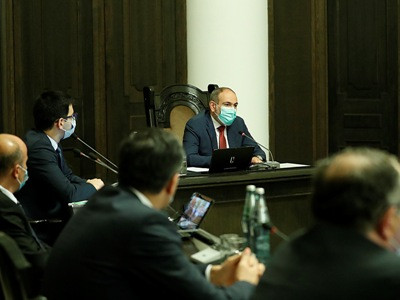 Փաշինյանը՝ ՍԴ-ի եւ Վճռաբեկ դատարանի գործառույթները մեկ համակարգում ներառելու մասին