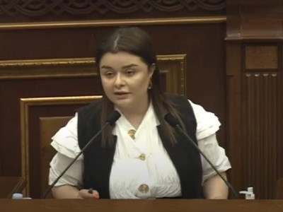 «Գագիկ Ծառուկյանն իմ մանկության տարիների հերոսն է». Նորա Առուստամյան