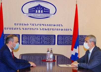 Արցախի ԱԳՆ ղեկավար Մասիս Մայիլյանը հանդիպել է ՀՀ ԱԽ քարտուղար Արմեն Գրիգորյանի հետ