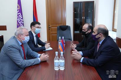 ԼՀԿ–ն ՀՀ–ում ՌԴ դեսպանի հետ քննարկել են Հայաստանի ներքաղաքական զարգացումների վերաբերյալ հարցեր