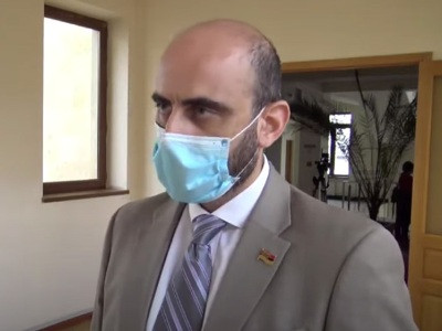 Օրական 700-ից ավելի կորոնավիրուսի հաստատված դեպք ունենալն ավելի շատ թեստեր անելու արդյունք է. Նարեկ Զեյնալյան