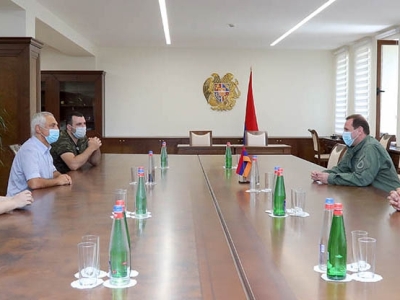 «Միասին մենք կարող ենք». Նմուշառման պարագաների հերթական խմբաքանակն է նվիրաբերվել ՀՀ զինված ուժերին (ֆոտո)