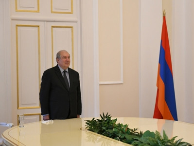 Ուրախ եմ, որ ձեր հայրենանվեր ներդրումը գնահատվում է. Արմեն Սարգսյանը՝ արվեստի, սպորտի ոլորտների ներկայացուցիչներին