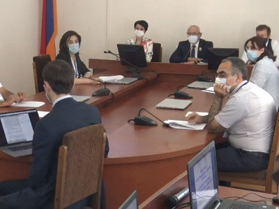 Հիմա եթե չկա թափուր մանդատ, ԿԸՀ-ն ո՞ր մանդատը պետք է տա ձեզ. Մուկուչյանը՝ Խաժակյանին