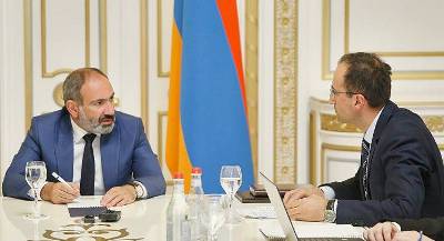 «Հրապարակ». Ո՞վ է վարչապետը՝ Փաշինյա՞նը, թե՞ Թորոսյանը