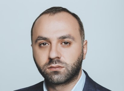 Ադրբեջանի կողմից հայկական գյուղերի հրետակոծումը առնվազն խախտում է միջազգային իրավունքի նորմերը. Ռոբերտ Հայրապետյան
