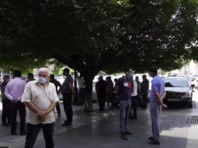 Վաղը մեր ապրանքով գնալու ենք այդ շուկան, եթե չեն թողնելու, թող չթողնեն. Կասյանի գյուղմթերքի շուկայի առեւտրականներ