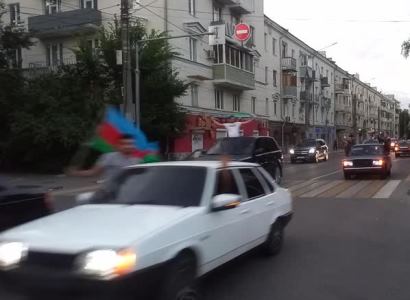 Ադրբեջանի դրոշներով ապօրինի ավտոերթի մասնակիցները տուգանվել են Վորոնեժում