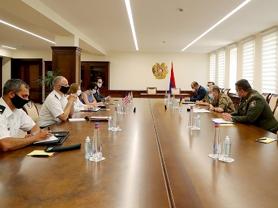 Հայաստանի ԶՈՒ ԳՇ պետ Օնիկ Գասպարյանն ընդունել է ԱՄՆ դեսպանին