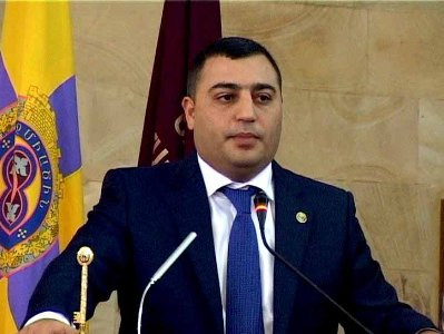 Մանվել Գրիգորյանի որդու եւ այլ պաշտոնատար անձանց կողմից չարաշահումներ թույլ տալու գործի նախաքննությունն ավարտվել է