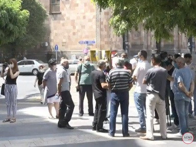 Նիկոլ Փաշինյան, գոհ ու շնորհակալություն, 500 հազար տուն դու ողնաշարից կոտրեցիր. ակցիայի մասնակից