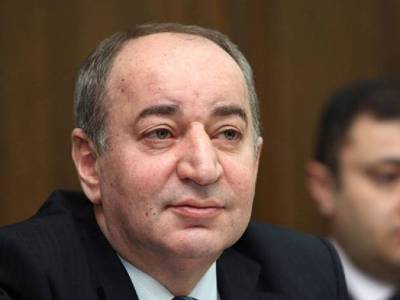 Ձերբակալել են Ռոբերտ Նազարյանին. ստիպում են Սերժ Սարգսյանի դեմ ցուցմունք տալ. Hraparak.am