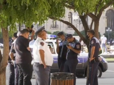 Ոստիկանները թույլ չտվեցին Ամուլսարի հանքի շահագործման դեմ ակցիա անել. բոլորին րոպեների ընթացքում բերման ենթարկեցին