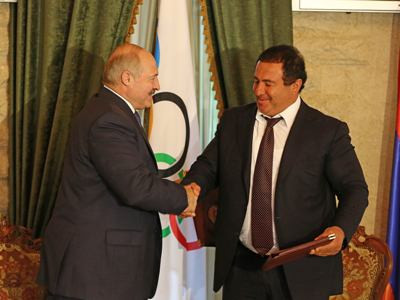Prosperous Armenia Party leader congratulates Lukashenko on winning Belarus presidential election