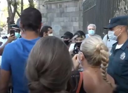 Defenders of Mount Amulsar apprehended while playing dodgeball in front of Armenian parliament