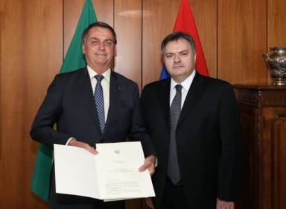 Armenia Ambassador meets with Brazil President