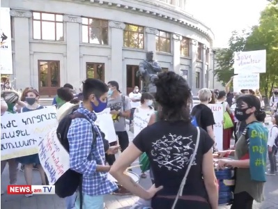 Amulsar gold mine project protesters reach Yerevan from Jermuk, join environmentalists