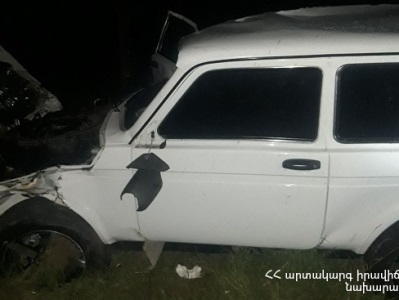 «ՎԱԶ-2121» ավտոմեքենան դուրս է եկել երթևեկելի հատվածից, գլորվել ձորը և բախվել ծառին. կա 3 տուժած