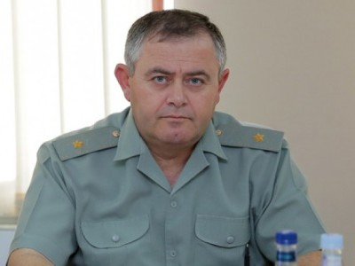 Armenia Military-Industrial Committee chairman visits Kalashnikov rifle factory in Yerevan