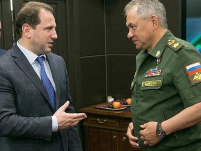 Armenian defense minister meets with Russian counterpart in Moscow