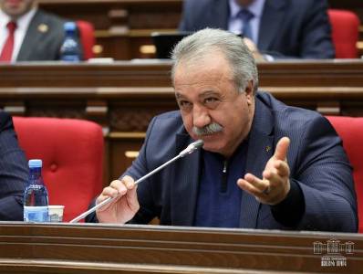 «Հրապարակ». Տեղի է ունեցել Սասուն Միքայելյանի դստեր հարսանիքը. ով է փեսացուն եւ ինչու չի մասնակցել Փաշինյանը