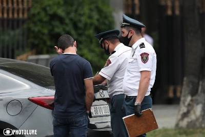 «Հրապարակ». Դիմակի համար տուգանքի «լիմիտը» բարձրացրել են. ոստիկանները դժգոհում են