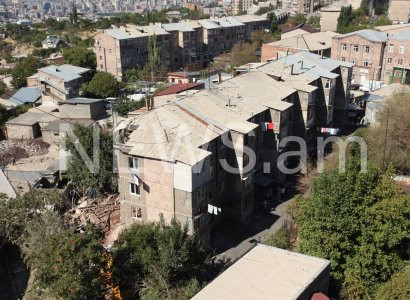 Երեւանում շենքի փլուզման փաստով հարուցվել է քրեական գործ. բնակիչները հարցաքննվում են. ՔԿ (ֆոտո)