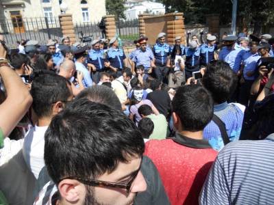 Newspaper: “Hot” political autumn expected in Armenia