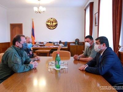 Artsakh President receives Armenia defense minister
