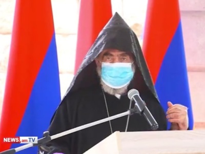 Ես շատ ուրախ եմ, որ մեր ընտանիքներում մինչեւ այսօր էլ հերոսներ են դաստիարակում. Պարգեւ Սրբազան