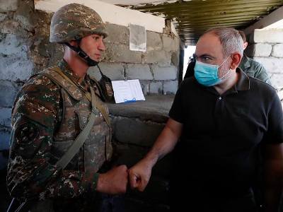 Armenian PM checks development of engineering, reinforcing infrastructures at combat positions