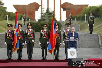Newspaper: Armenia PM usurps powers of President, parliament speaker