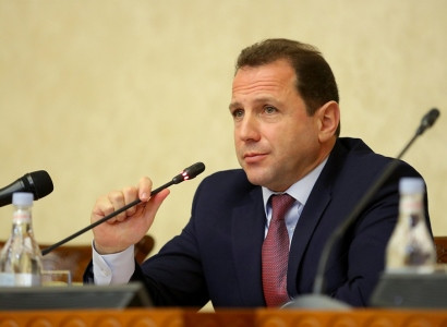 Mediamax.am: Armenia defense minister ready to meet with Azerbaijani counterpart in Moscow
