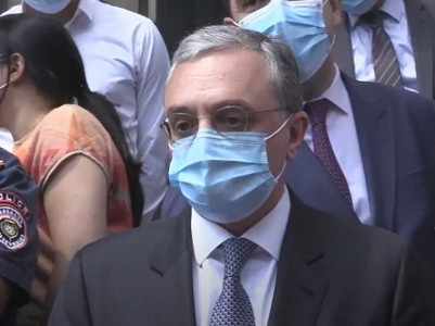 Armenia FM to protestors demanding to leave for Russia: I will not make any promises to you