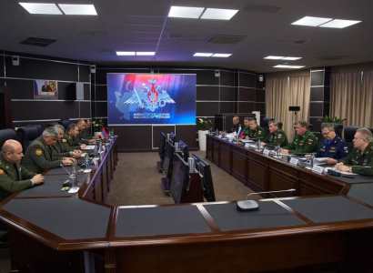 Օնիկ Գասպարյանը հանդիպել է ՌԴ ԶՈՒ ԳՇ պետ Վալերի Գերասիմովի հետ