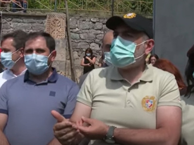 Լավ էլի, էդ խասյաթը չեմ սիրում. հեսա իրենց կրիշեքն էլ կպոկենք, որ բոլորդ հանգիստ լինեք. Փաշինյանը՝ այգեպարցի կնոջը