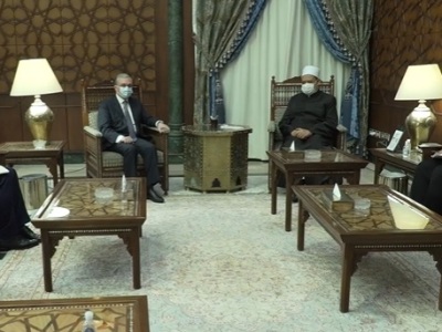 Armenia FM meets with Grand Imam of al-Azhar