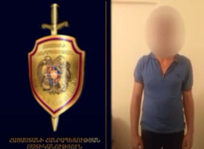 Վերցրել է ոսկյա զարդեր` գնելու պատրվակով, ապա օգտվելով իր անուշադրությունից` հեռացել է