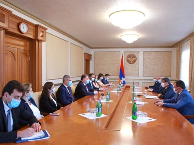 Արցախի նախագահն ընդունել է ՀՀ արտաքին գործերի նախարարության պատվիրակությանը