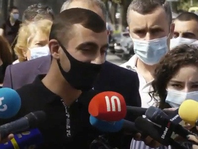 «Մի ֆինանսավորեք ցուցարարներին». Ամուլսարի հարակից համայնքների բնակիչների ակցիան ԱԺ-ի դիմաց