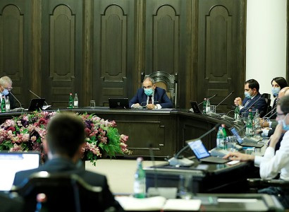 Armenia PM holds consultation devoted to draft concept paper on Public Investment Management