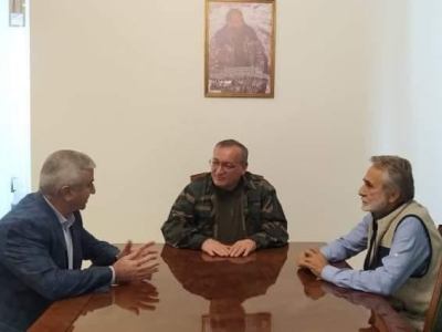 Karabakh parliament speaker meets with predecessors