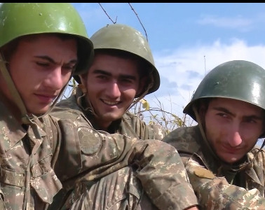 «Արդեն թող քնեն, սաղ տոչնի ա. սա պետք է լինի մեր վերջին կռիվը». Զինվորները՝ առաջնագծից