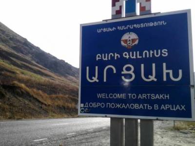 Հայաստան-Արցախ ելքի և մուտքի վերաբերյալ տեղեկությունների համար զանգահարել հետեւյալ հեռախոսահամարներով