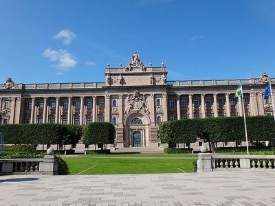 Armenians rallying in front of Sweden parliament, demanding recognition of Karabakh