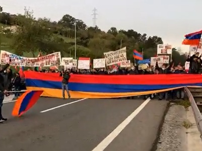 Armenians close off France-Spain interstate highway