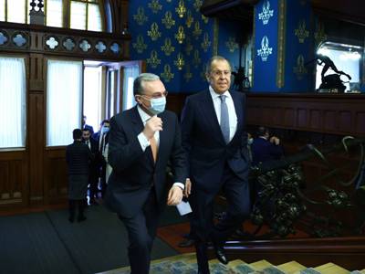 Mnatsakanyan to Lavrov: Establishment of sustainable ceasefire through verification mechanisms is priority objective