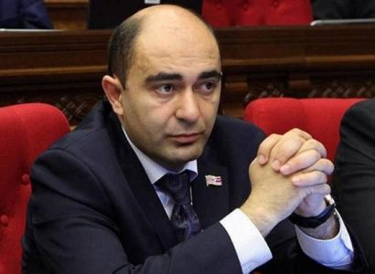 Կուսակցականներ եւ համակիրներ, մենք, որպես քաղաքական միավոր, զինված խումբ ձեւավորելու նպատակ չունենք․ Էդմոն Մարուքյան