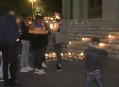 Yerevan citizens holding candle lighting ceremony in memory of servicemen killed on the frontline